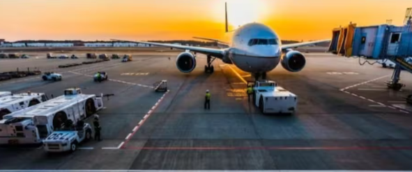 ब्रिटेन में हवाई सेवा ठप तकनीकी खामी आने के कारण उड़ानों पर रोक कोच्चि-बेंगलुरु विमान में बम की सूचना, यात्रियों को हवाई अड्डे पर उतारा गया