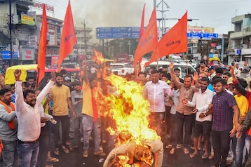 हरियाणा हिंसा : 393 लोग पकड़े 160 प्राथमिकी दर्ज, नूंह में इंटरनेट और एसएमएस सेवा पर बढ़ी रोक, हालात अभी भी गंभीर और तनावपूर्ण बने हुए हैं