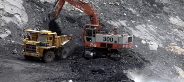 कोयला कर्मचारियों को झटका सितंबर से वेतन बढ़ोतरी पर संशय