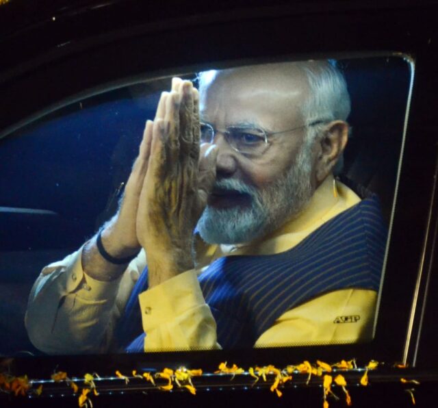 झारखंड पहुंचे प्रधानमंत्री नरेंद्र मोदी