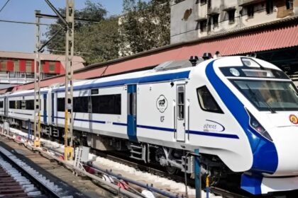 Vande Bharat train, Food in Vande Bharat Train, Train india