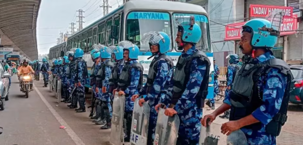 नूंह में धार्मिक यात्रा निकालने पर अड़े हिंदूवादी संगठन