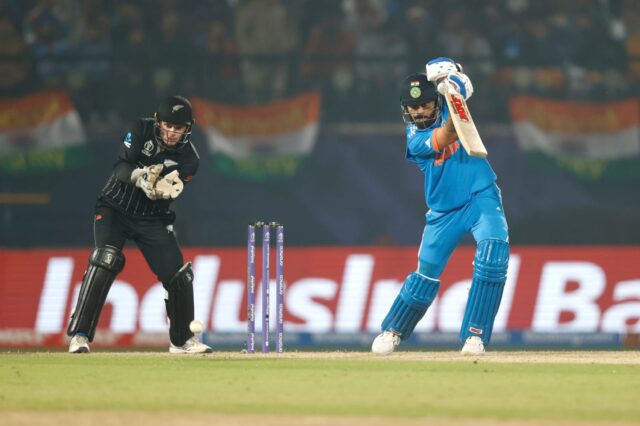 भारत से भिड़ंत में 'ढेर' हुए 'टॉम' के शेर, NZ की विजय रथ रोक अंक तालिका के शीर्ष पर पहुंची इंडिया, ज़ुर्म, दर्ज की लगातार पांचवी जीत, भारत ने न्यूजीलैंड को 4 विकेट से हराया »
