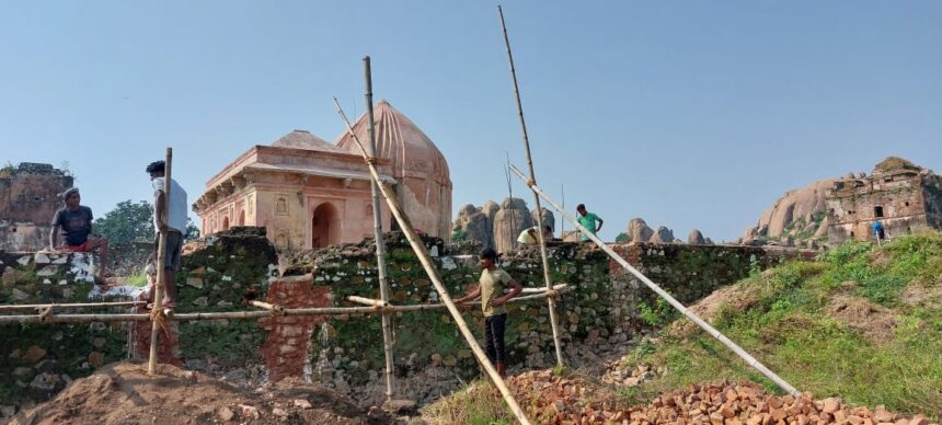 Excavation of Navratangarh will reveal the history of Naga dynasty