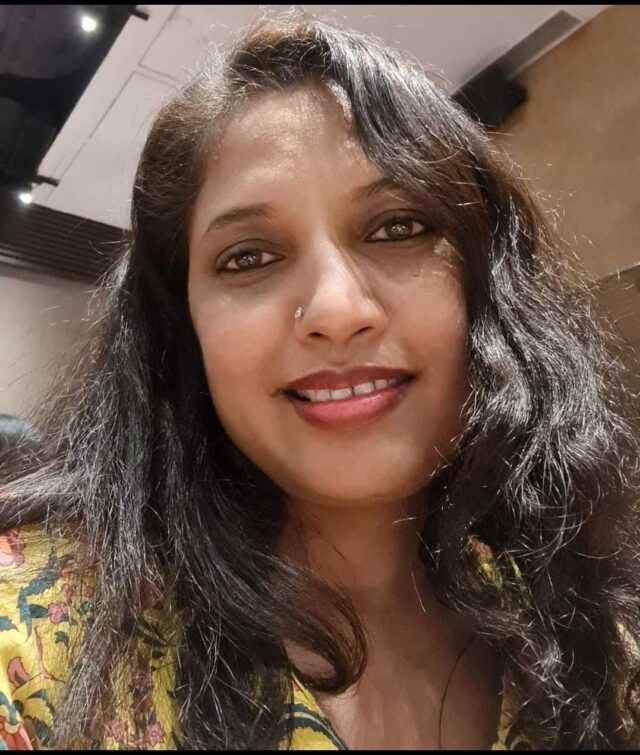 संजना , शिक्षिका और साहित्यकार, कोलकाता