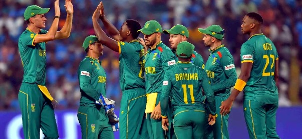 दक्षिण अफ्रीका ने न्यूजीलैंड को 190 रन से हराया