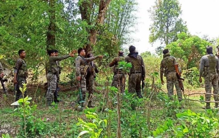 छत्तीसगढ़ में CRPF और नक्सलियों के बीच मुठभेड़ में एक माओवादी ढेर, जंगल में हुई गोलीबारी, ज़ुर्म, Chhattisgarh Maoist Encounter, crpf »