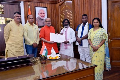 Hemant Soren Take Oath CM