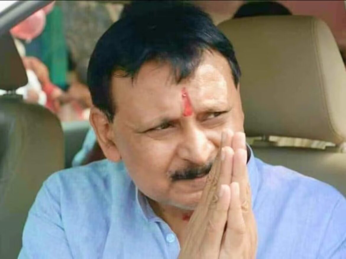 सपा नेता विनय शंकर तिवारी को ईडी ने किया गिरफ्तार, 700 करोड़ रुपये की धोखाधड़ी में कार्रवाई