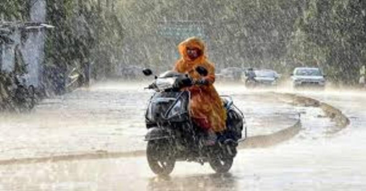 UP Weather Alert: Heavy rain forecast UP WEATHER ALERET : Heavy rain alert in UP, thunderstorms expected