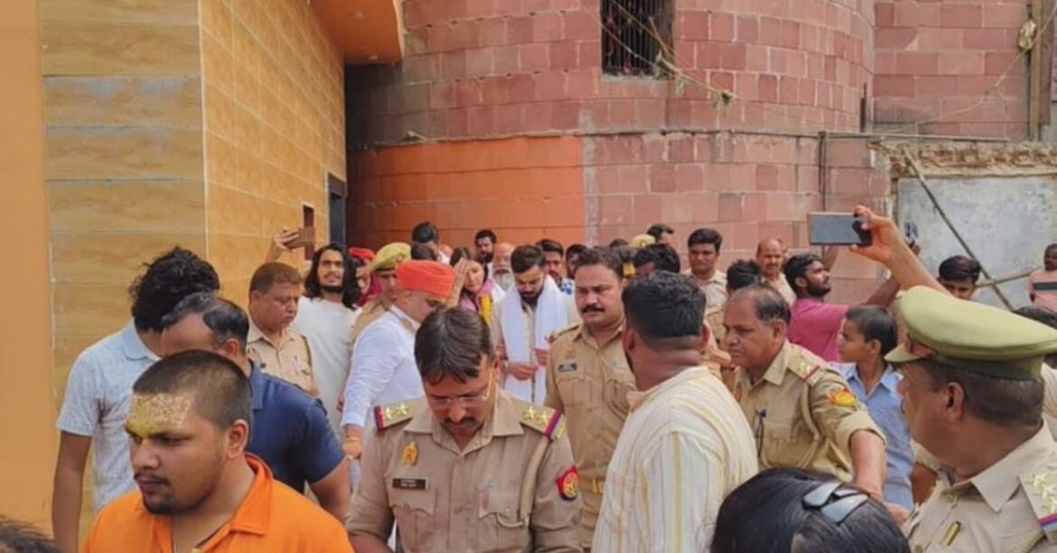 virat-kohli-reached-ayodhya-visited-hanuman-garhi-temple-and-ram-lalla-with-his-wife-Uttar pradesh