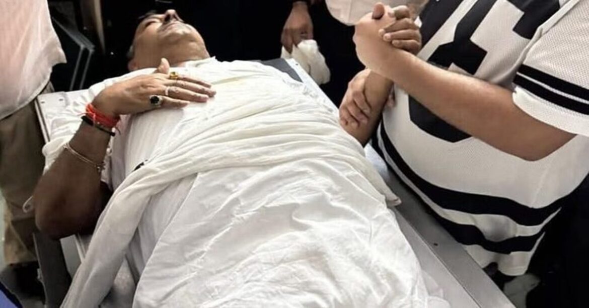 गोरखपुर में सड़क हादसे में घायल फतेह बहादुर सिंह की कार