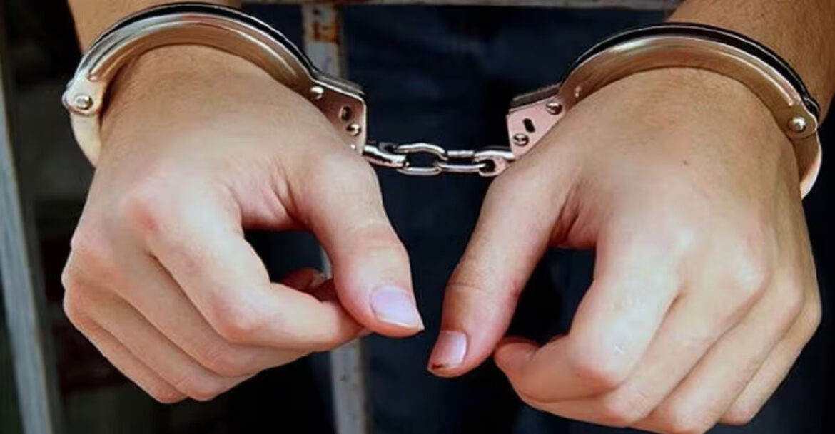 अरेस्ट घूस लेते अरेस्ट