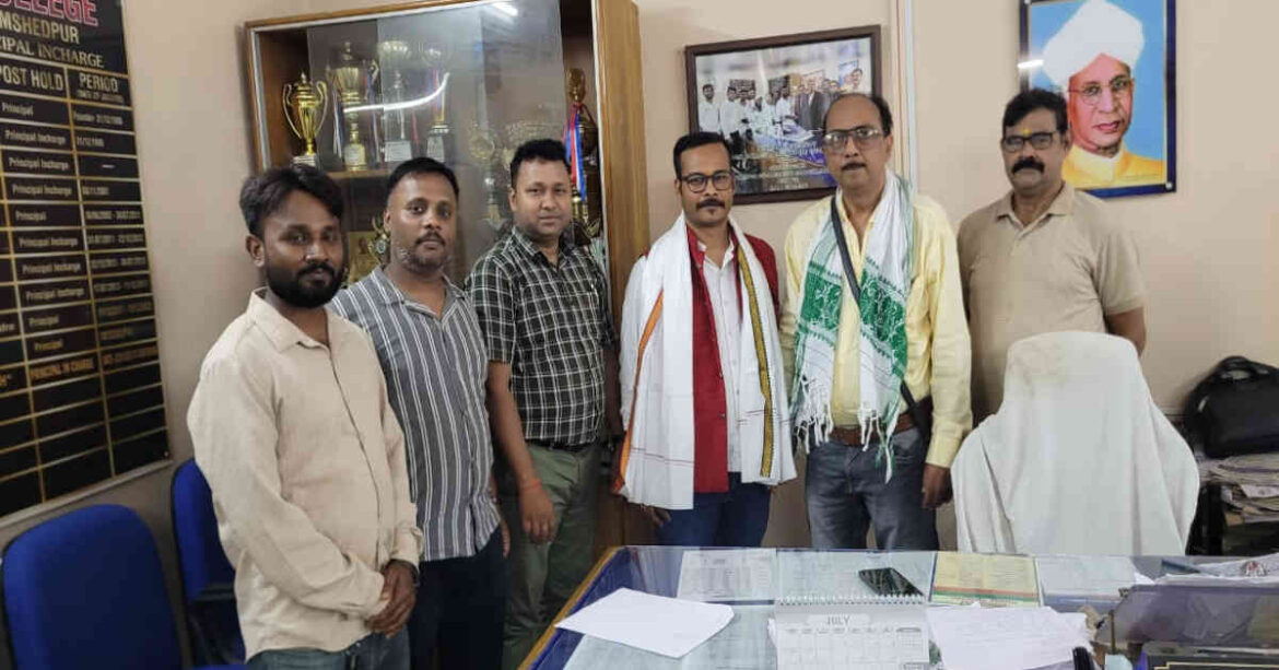 Kolhan University Senate member Sonu Thakur inspects dilapidated ABM College building