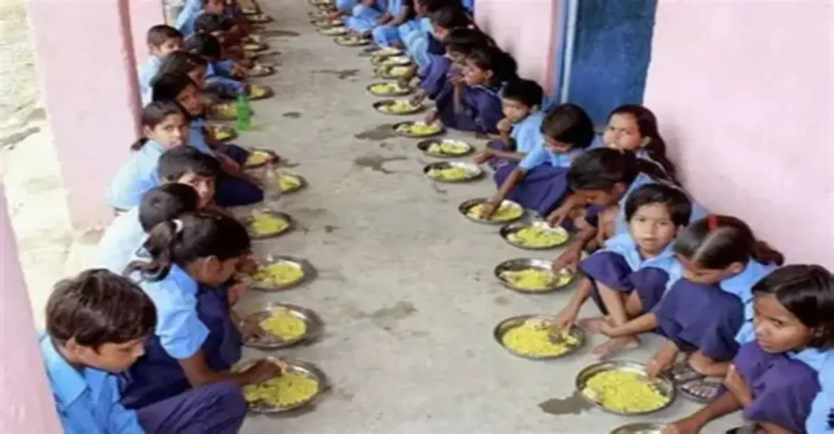 Girls hospitalized after food poisoning at Kasturba Gandhi Residential School in Godda