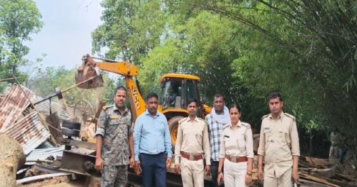 Giridih Illegal Sawmill Raid