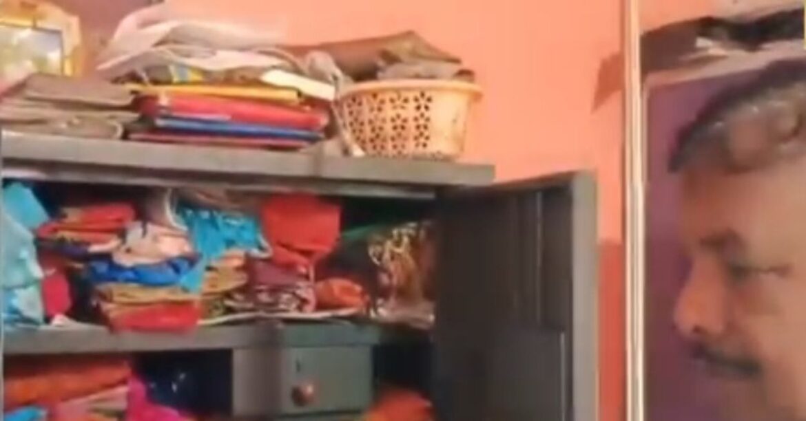 Theft in Jamshedpur House