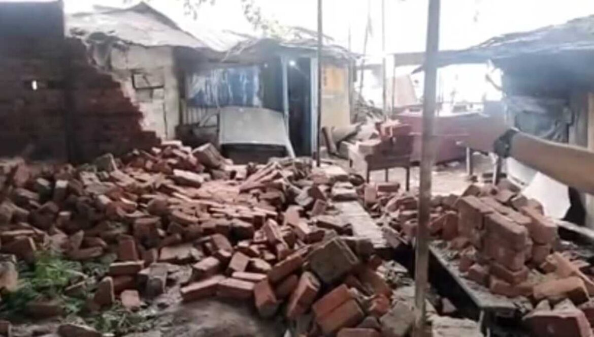 Eviction drive in Sakchi Baradwari area of Jamshedpur by municipal authorities