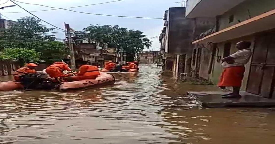 bagbera ndrf 1 (1)Jamshedpur flood
