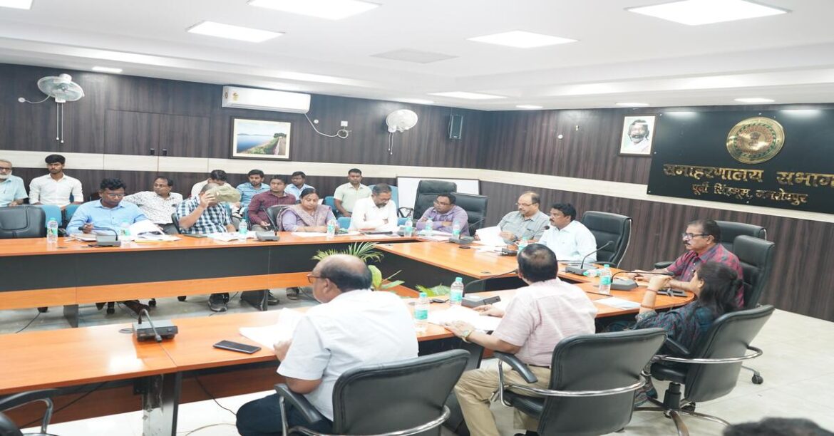 jamshedpur dc meeting contractor