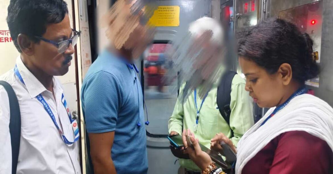 khadagpur railway station khadagpur railway station