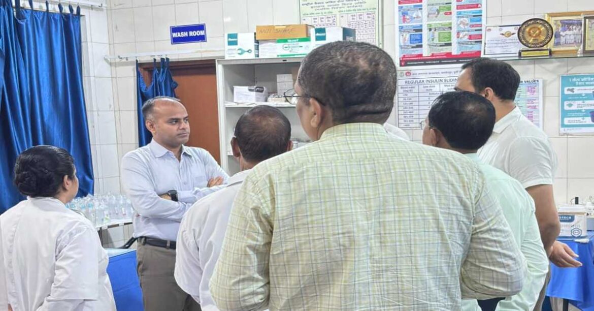 sadar hospital dc sadar hospital dc सदर अस्पताल का डीसी ने किया निरीक्षण