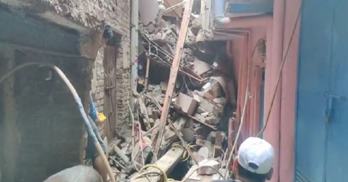 Seelampur Building Collapse