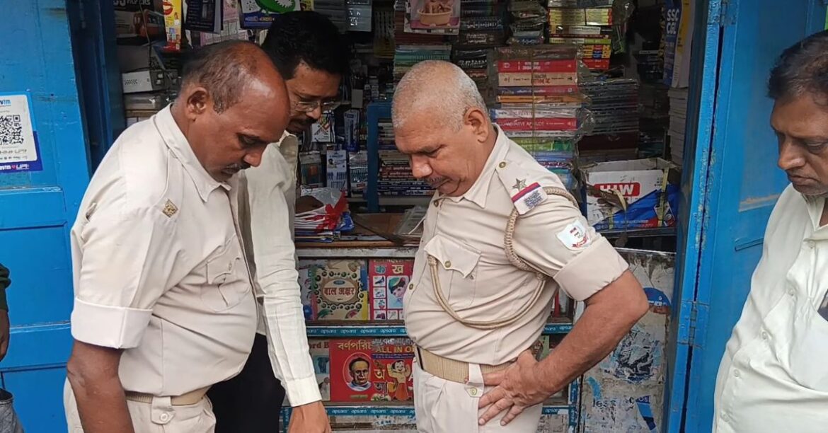 परसुडीह में किताब दुकान में चोरी