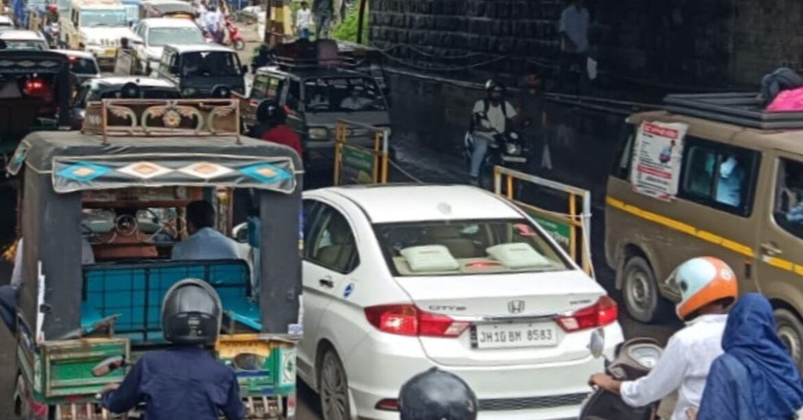 Dhanbad Road Construction Delay