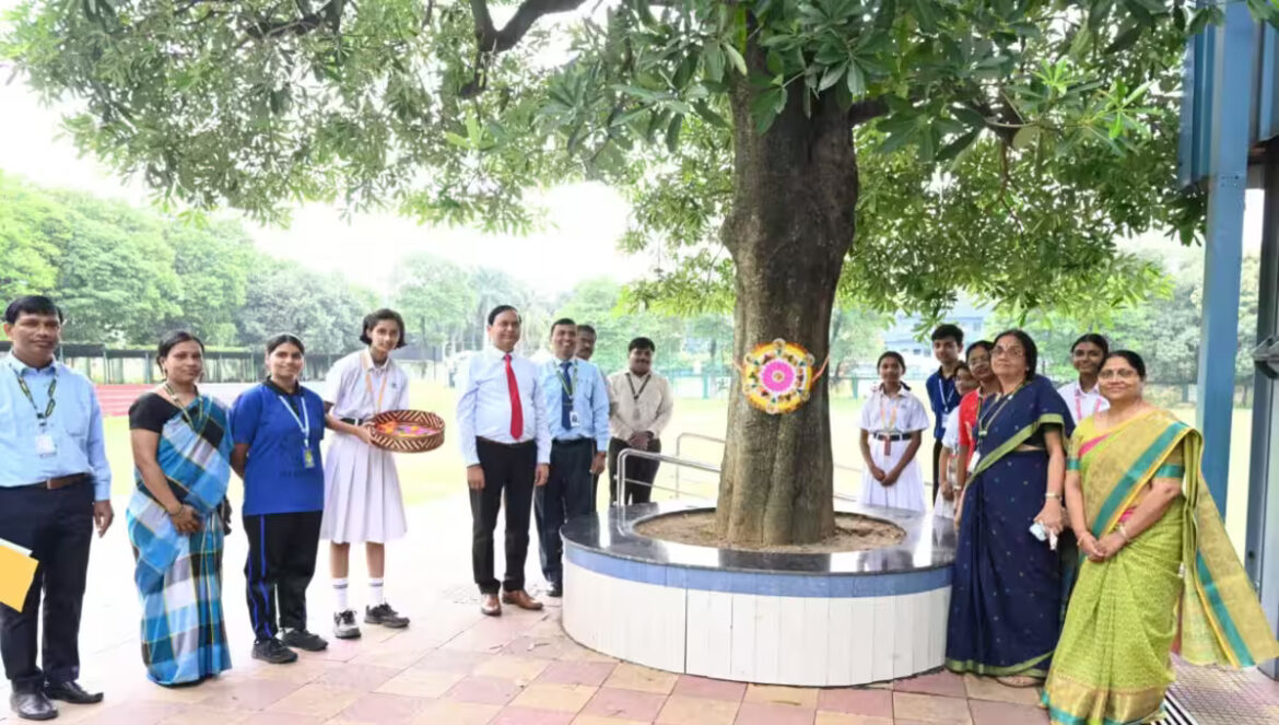 Students tie Rakhi to trees during Vrikshabandhan at DPS Bokaro