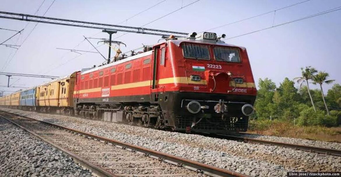 train Tatanagar railway station