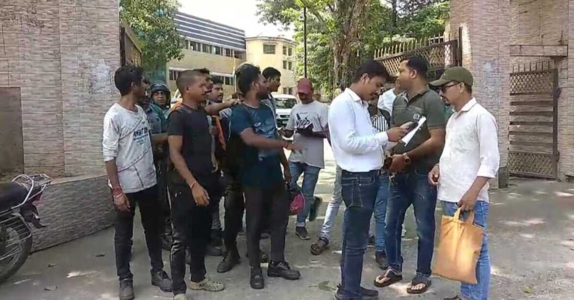 dc office jamshedpur complain