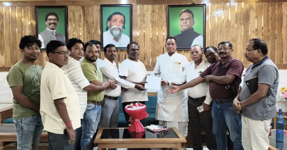 ribal society in Chaibasa gives ultimatum to minister, MP and MLA till 23 September