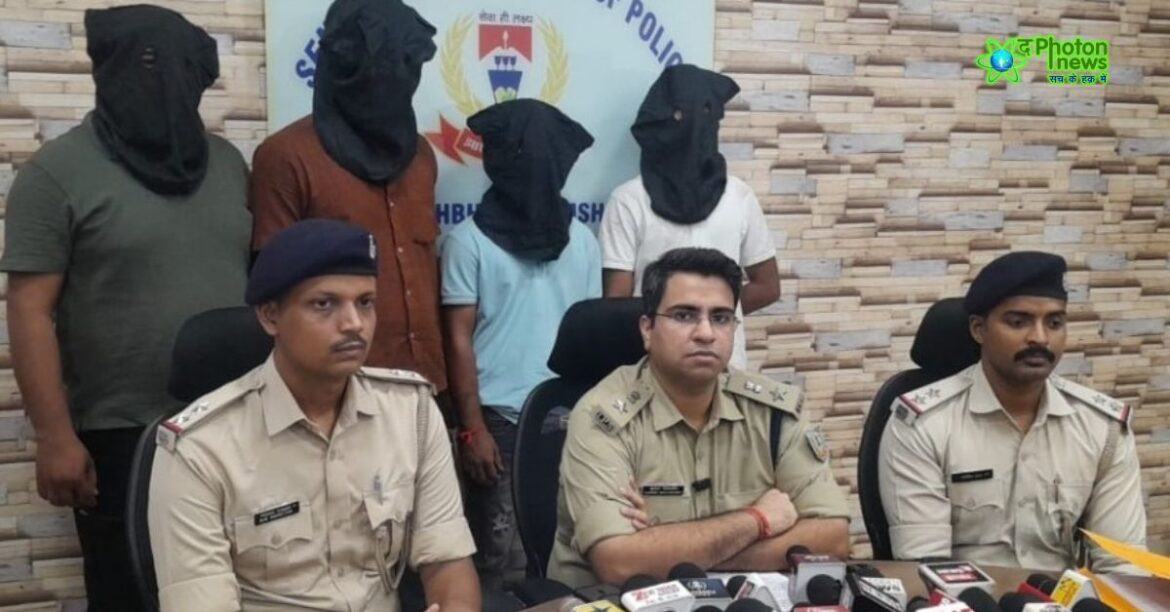 Four criminals planning a robbery in Govindpur, Jamshedpur, arrested with weapons Four criminals planning a robbery in Govindpur, Jamshedpur, arrested with weapons