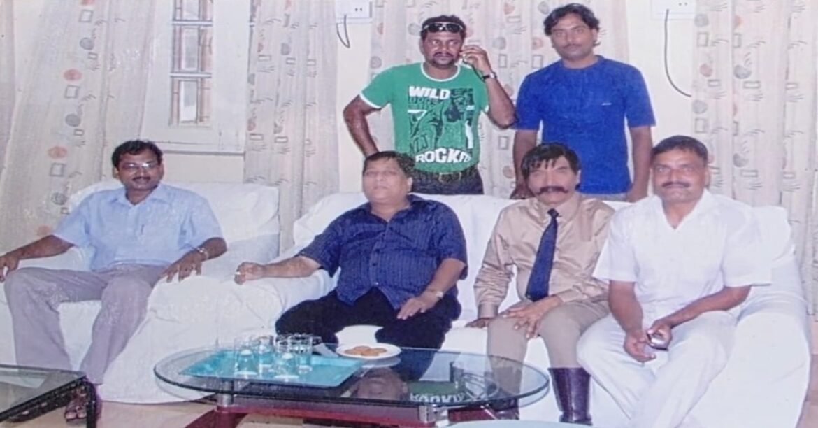 Bollywood actor Asrani’s special connection with Dhanbad; proved his identity to the crowd by reciting his famous “Sholay” dialogue.