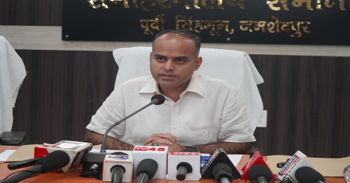 ghatshila-by-election District Election Officer encouraging voters and youth to participate fearlessly in the Ghatshila Assembly by-election in Jharkhand