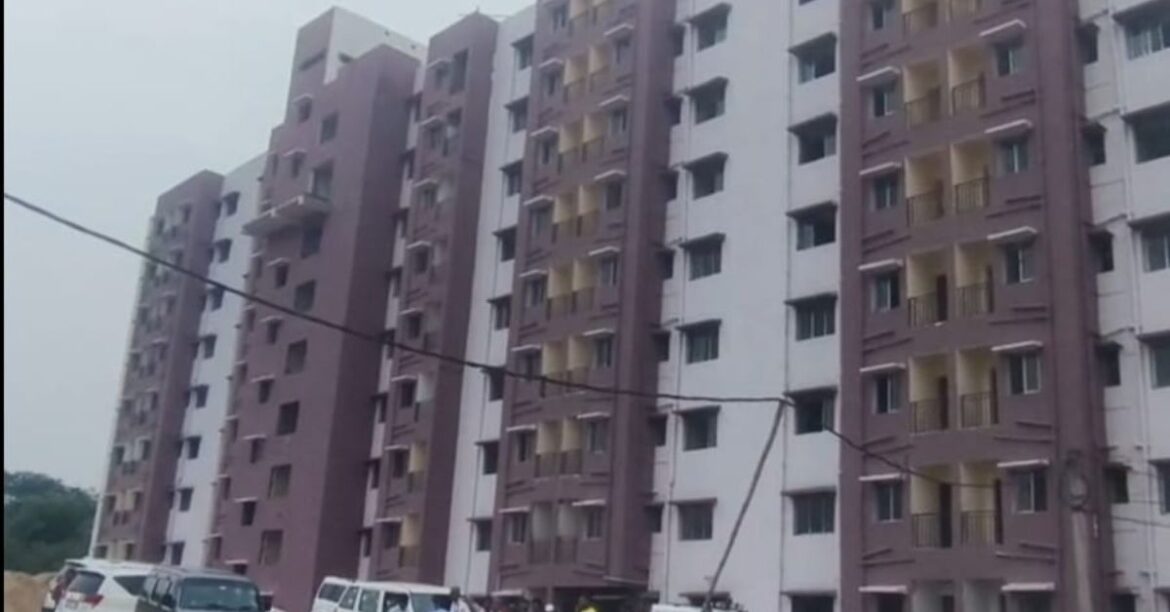 प्रधानमंत्री आवास योजना में अगले साल मिलेंगे फ्लैट