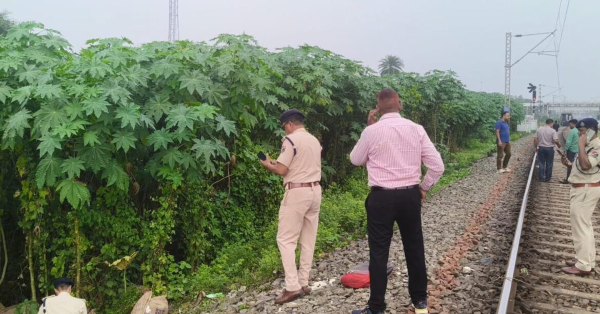 Chakradharpur Train Thefted
