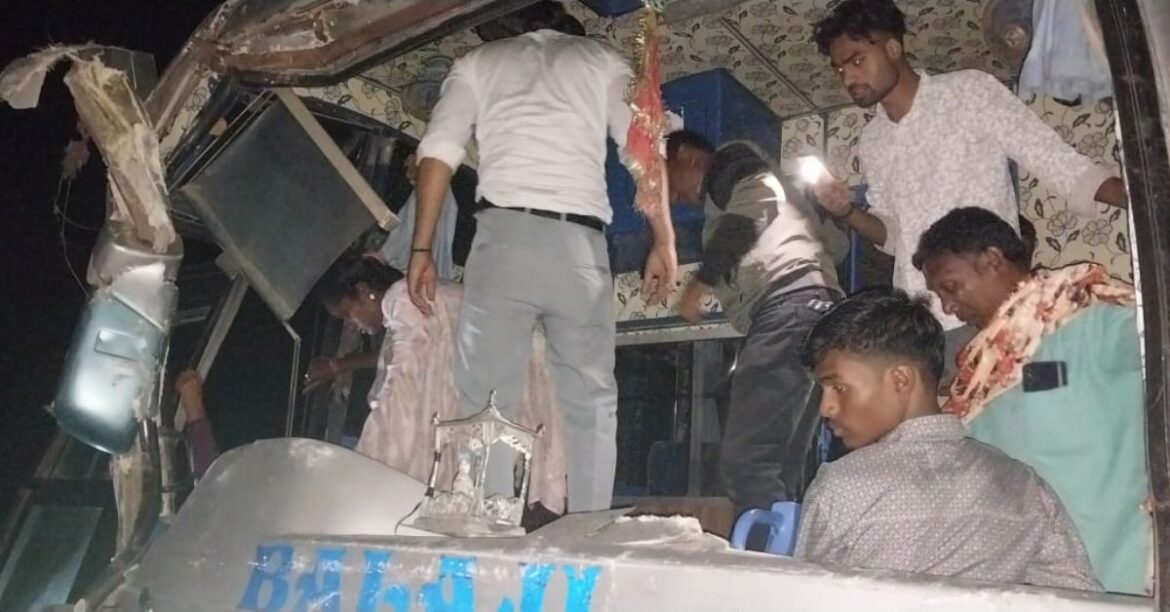 Jamtara bus accident