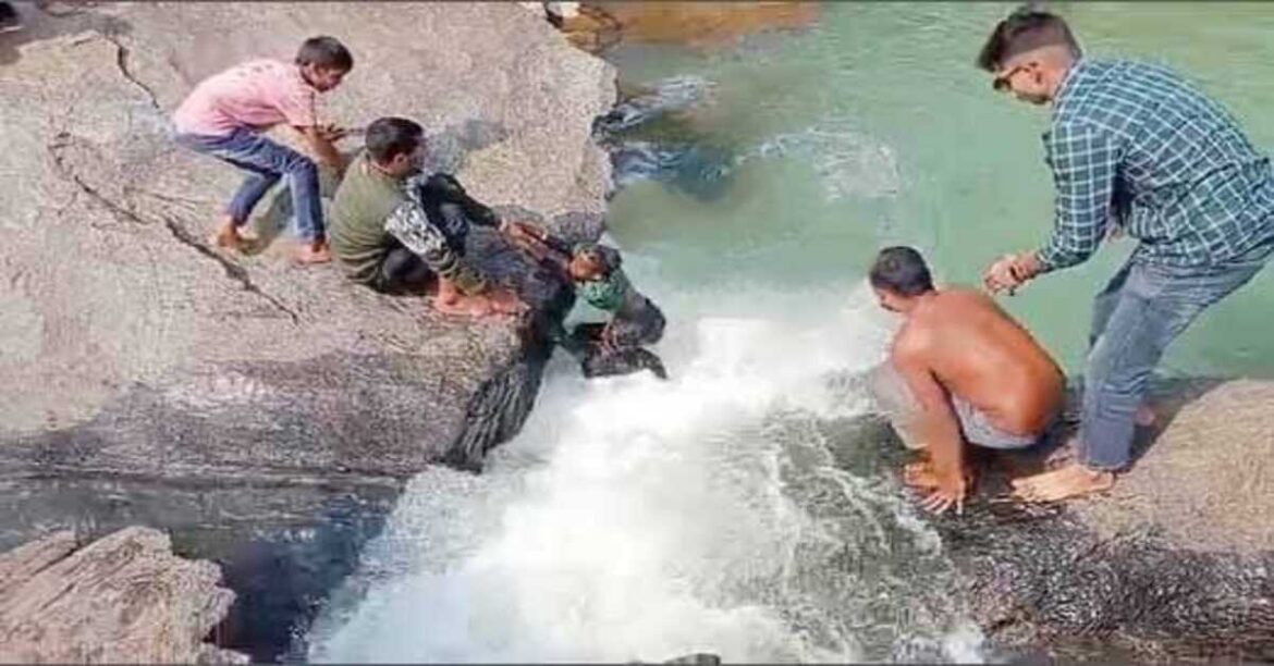 "Rescue operation at Hundru Waterfall as three school students are saved from drowning"