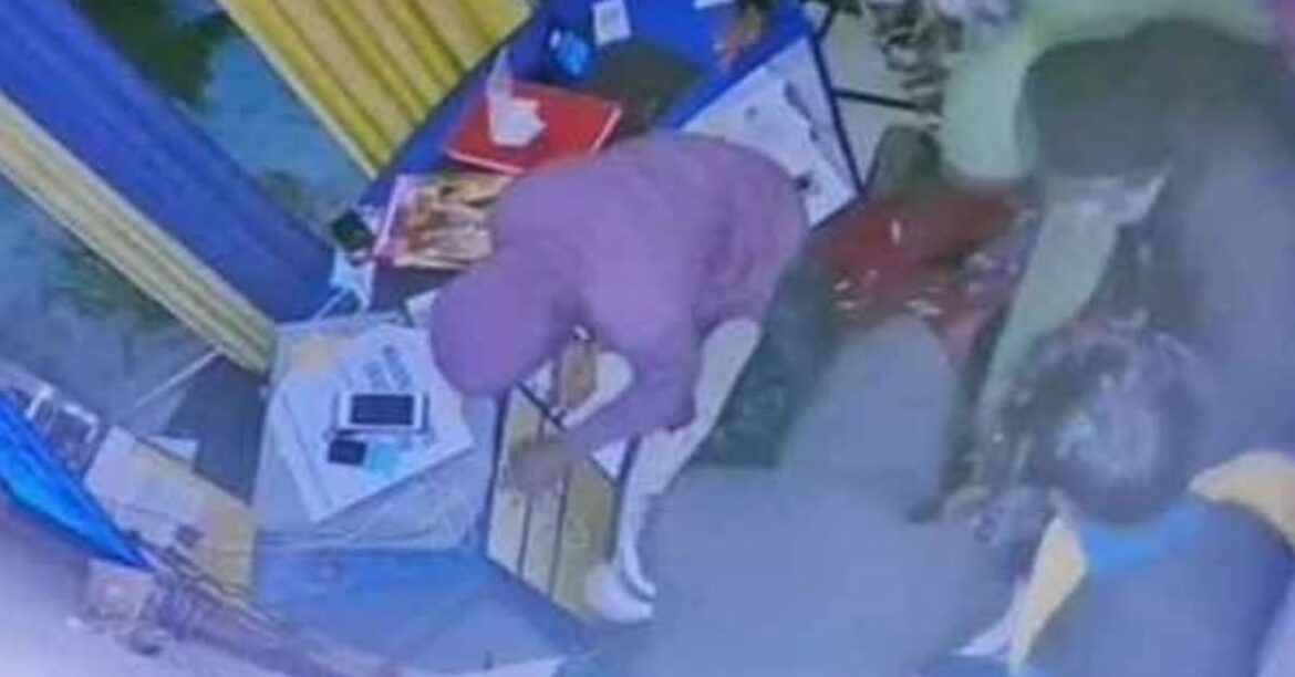 Chatra Petrol Pump Loot