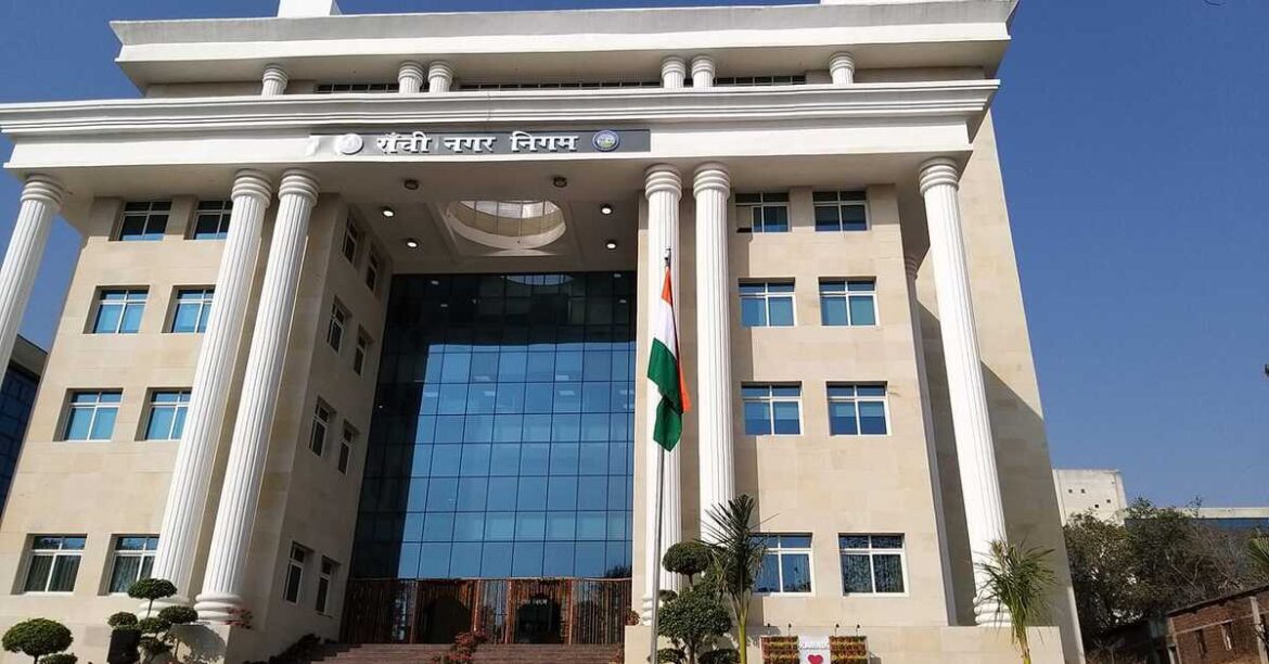 RANCHI: रांची नगर निगम ने पथ चौड़ीकरण की जमीन पर अतिक्रमण हटाने का आदेश दिया, 5 फरवरी 2026 तक कार्रवाई नहीं होने पर सख्त कदम होंगे।