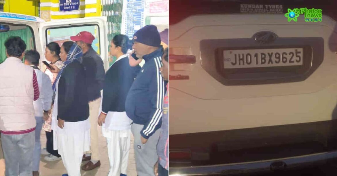 Chaibasa road accident scene showing Scorpio and bike collision resulting in death of two youths