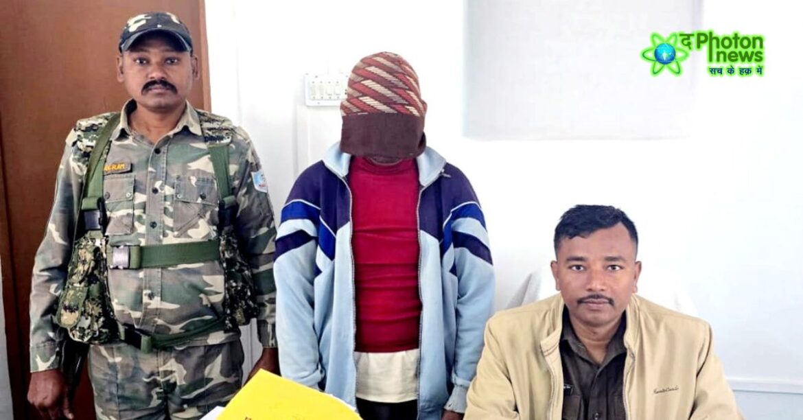 Villagers caught one accused in cow slaughter case and handed him over to Palamu police