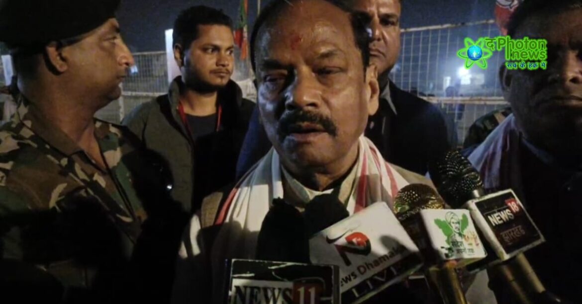 Father carrying four-month-old baby body in bag in Chaibasa Jharkhand