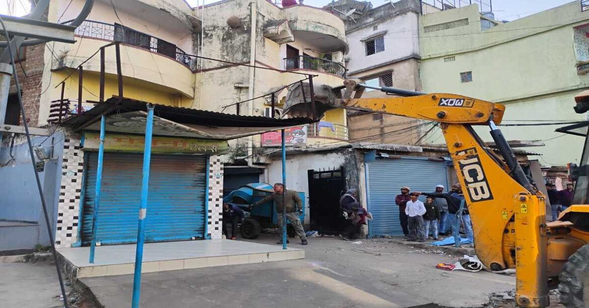 अतिक्रमण मुक्त अभियान