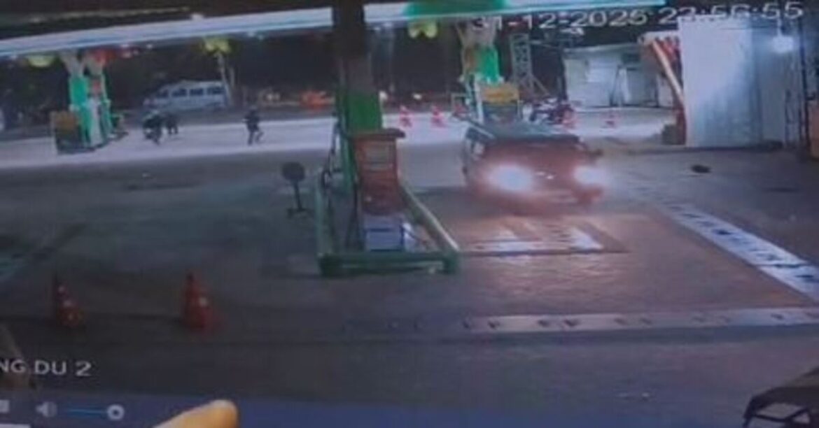 स्कूटी सवार को कुचला