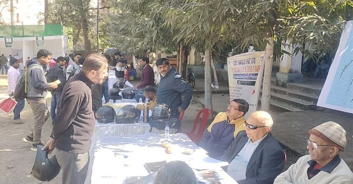 Youth candidates selected at Dattopant Thengadi employment fair held at Golmuri employment office in Jamshedpur