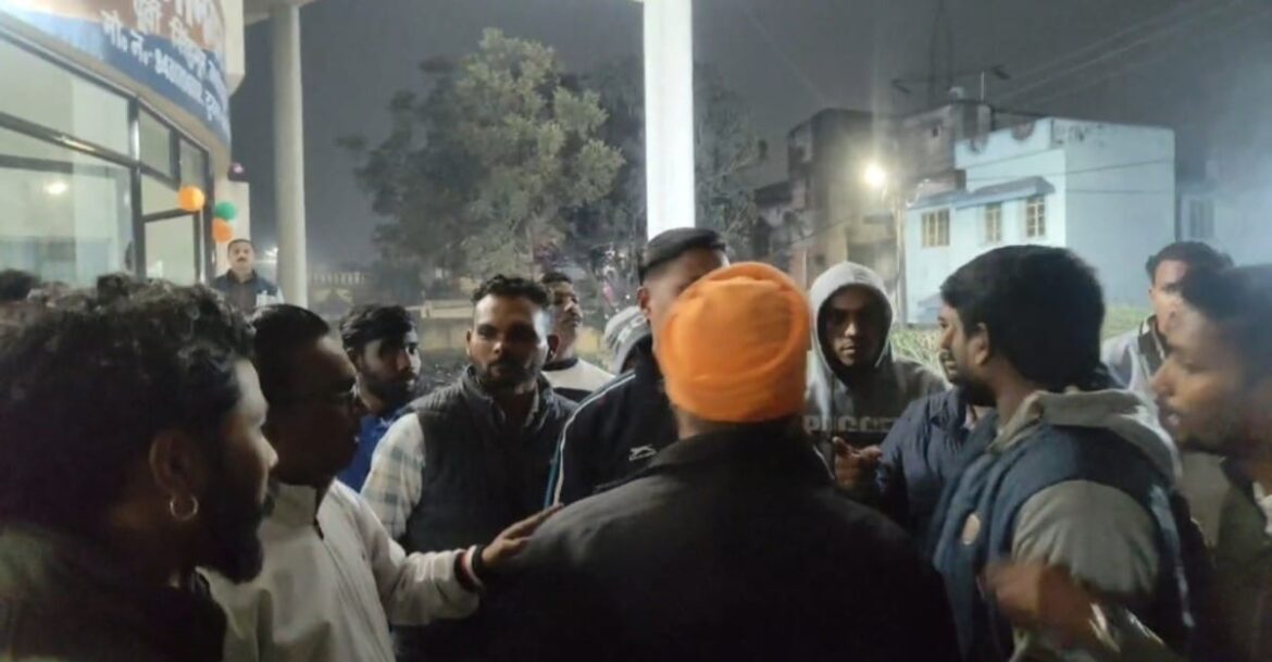 School vehicle drivers protest in Birsanagar Jamshedpur over rape case accused sent to jail