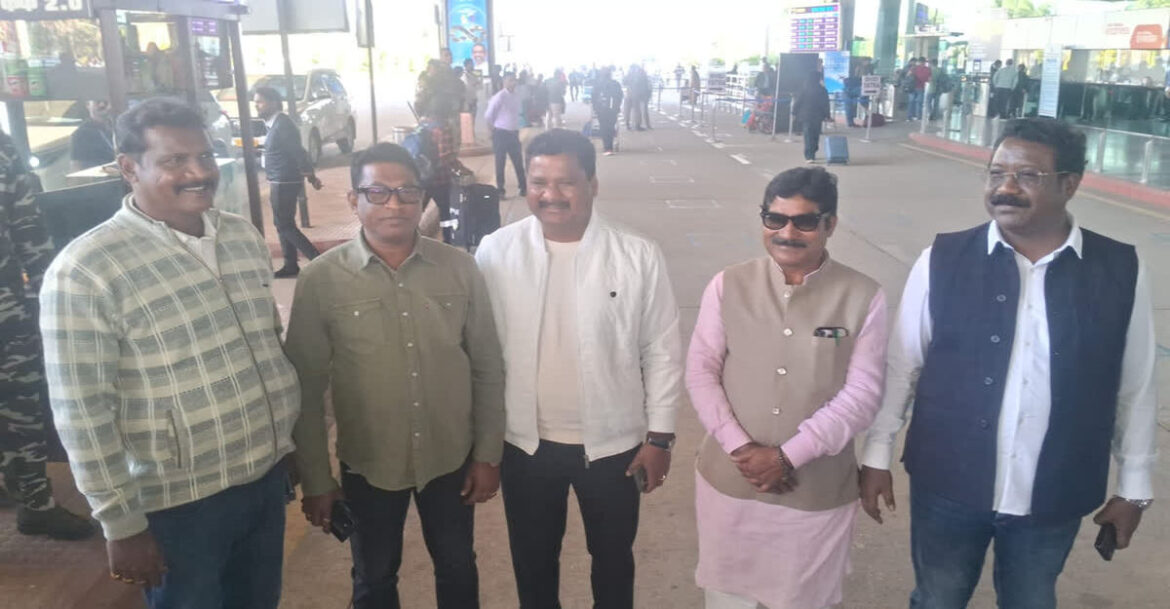 Five Jharkhand Congress MLAs meet party high command in Delhi amid internal dissent